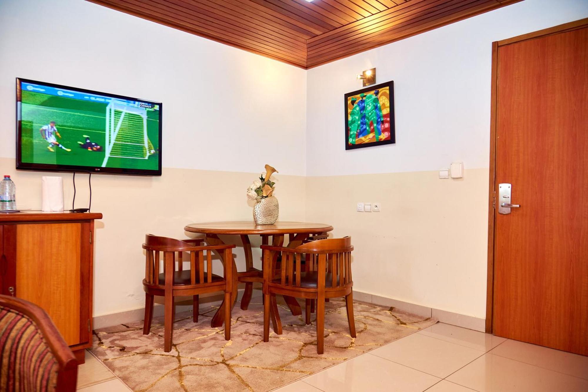 Congress Hotel Yaoundé Kültér fotó