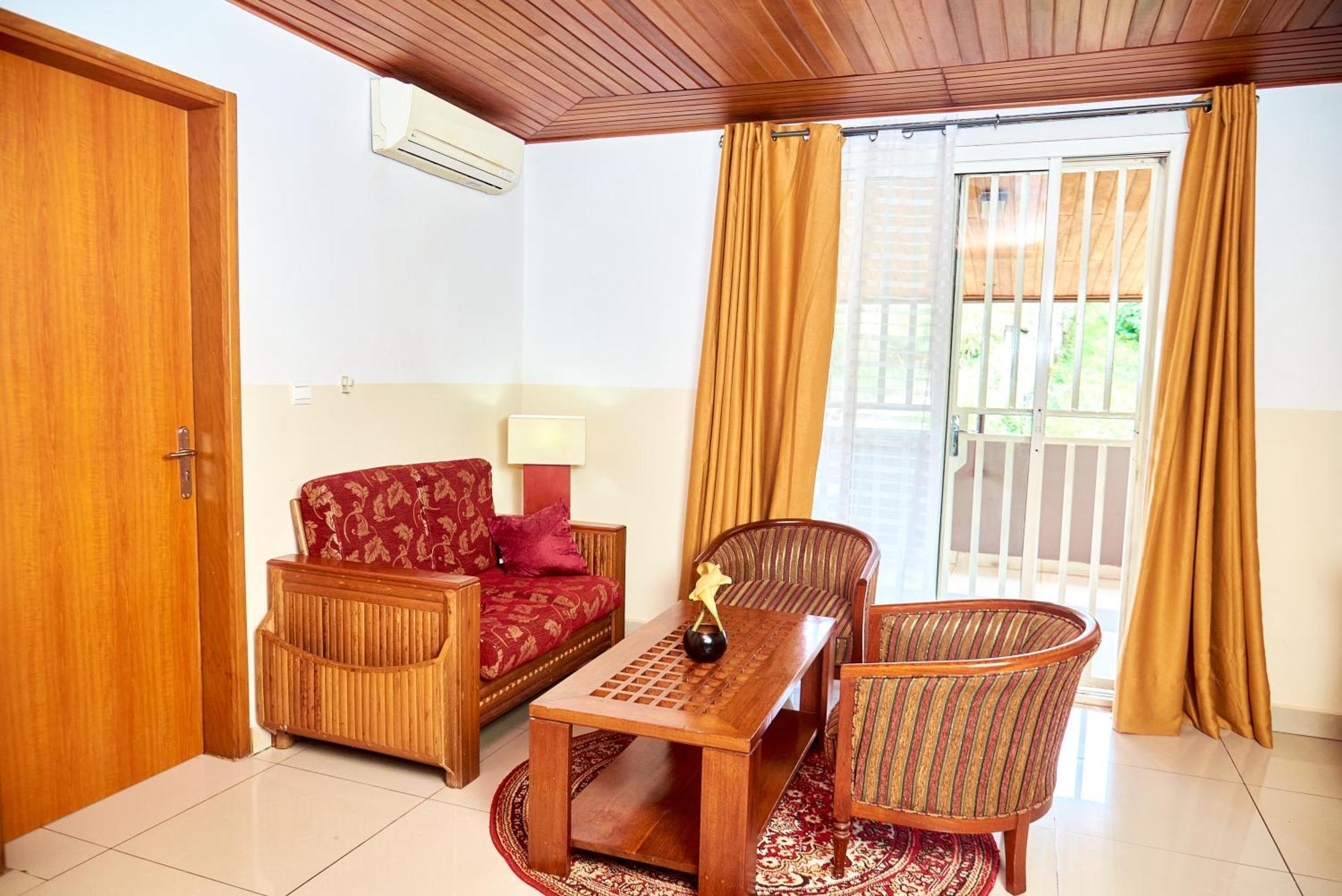 Congress Hotel Yaoundé Kültér fotó